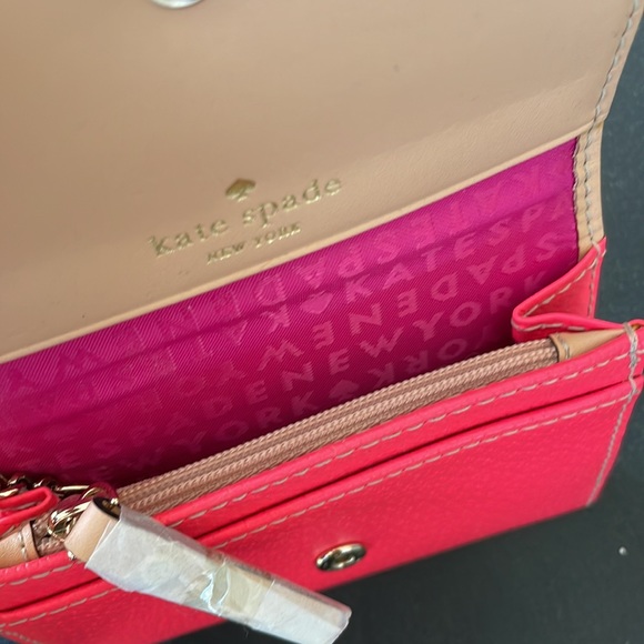 Kate Spade Wallet, card holder with inside zipper, outside “window”. BRAND NEW! - Picture 5 of 6